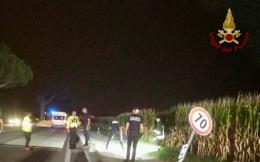 Scooter e auto si scontrano: muore una 22enne